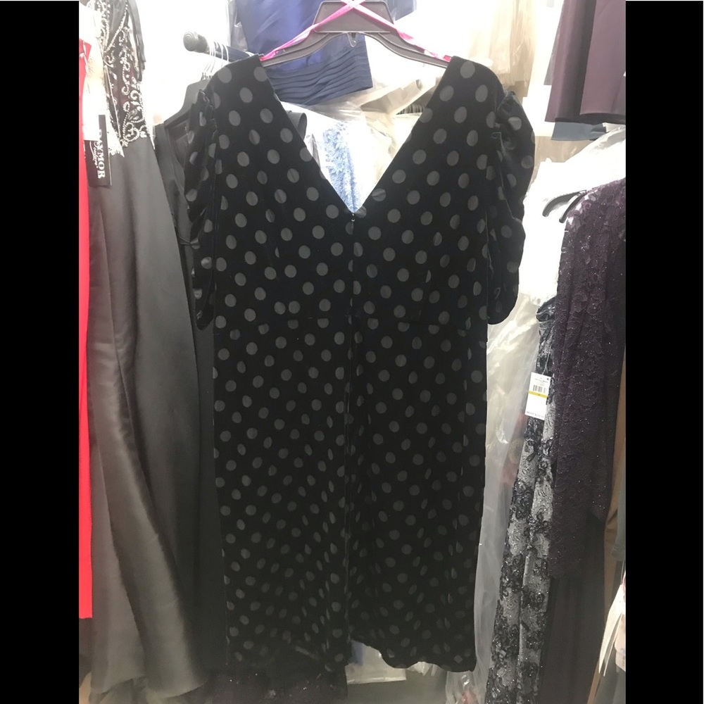 Betsy Johnson Plus Size Dot-print Sheath black,NWT - Picture 7 of 8